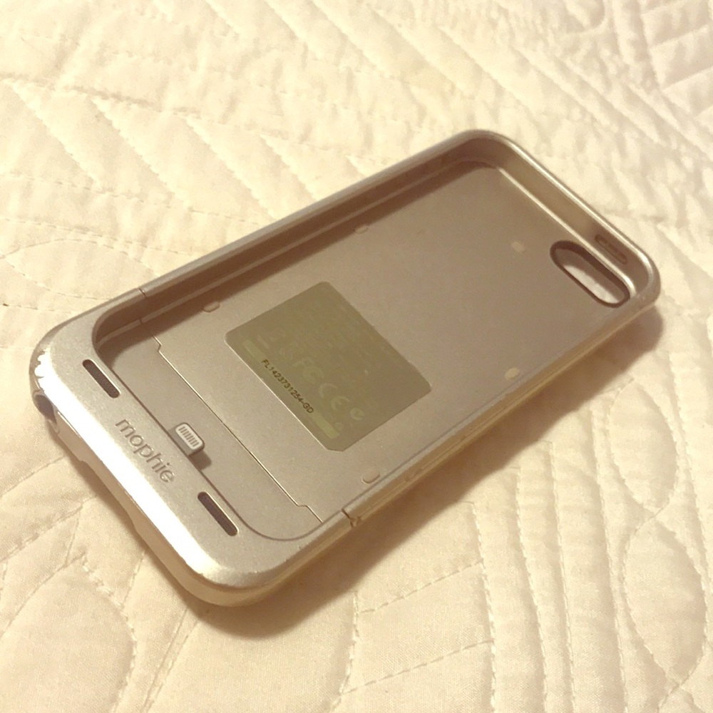 iPhone 5 mophie charger case - 1 full charge